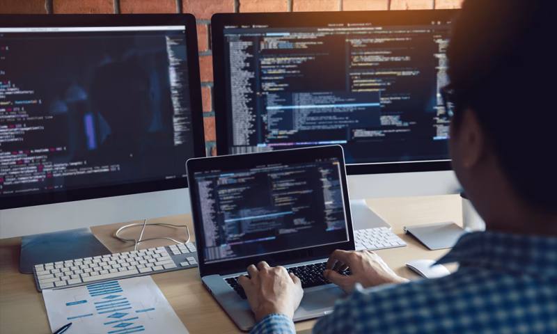 数据科学选型:R与Python如何赋能交城县网站建设?